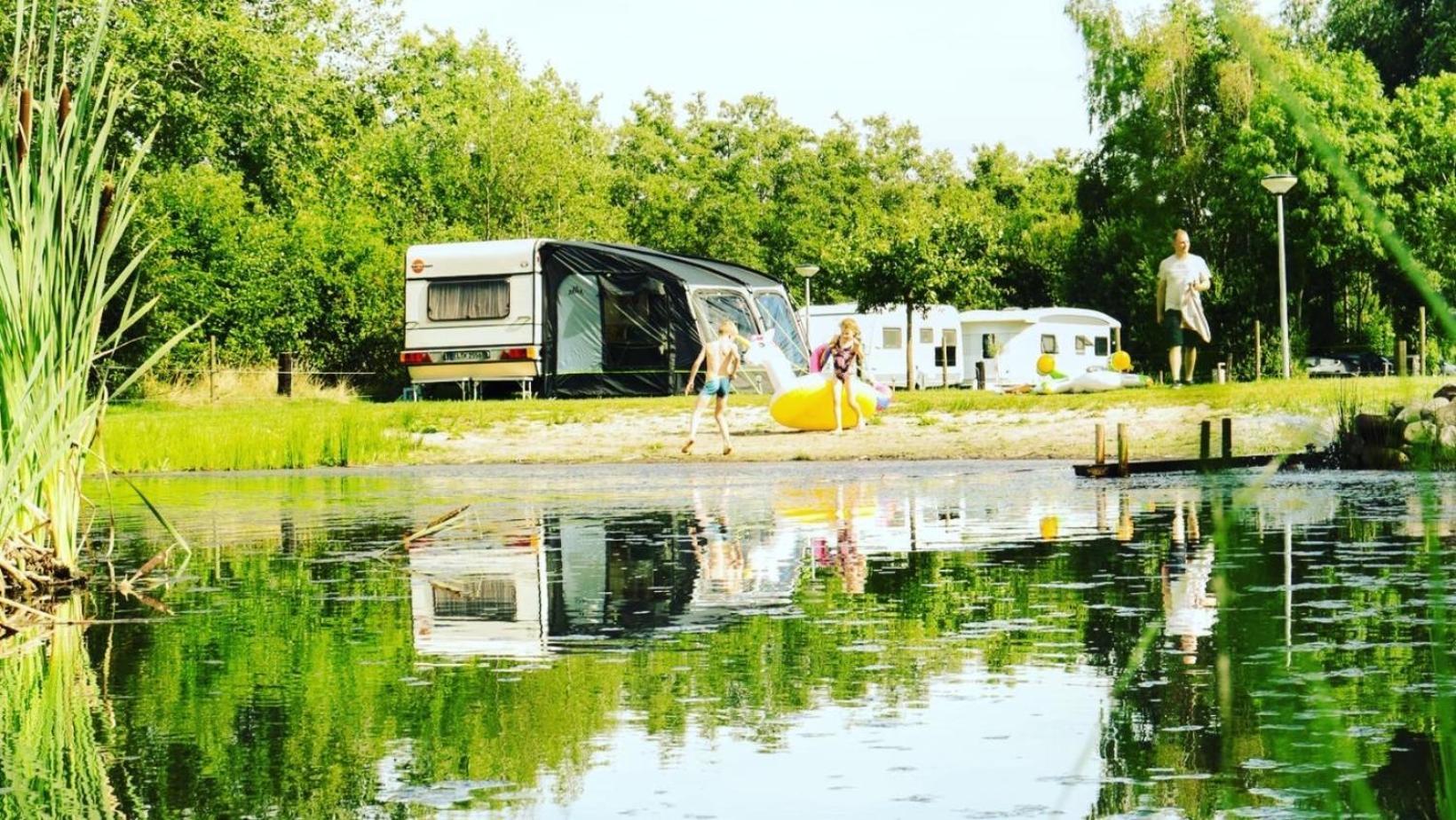Vakantiepark De Toffe Peer Ruinerwold Exterior photo